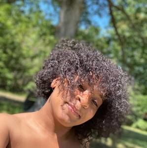 Meet your Posher, Destiny